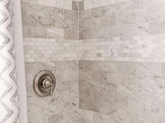 3rd image of 1300 Sycamore Dr