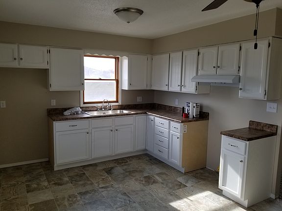 3rd image of 1206 9th Ave W