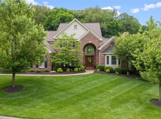 526 Deer Valley Ct, Saint Albans, MO 63073