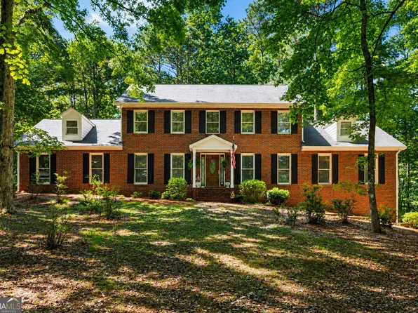 115 Majesty Ln, Fayetteville, GA 30215
