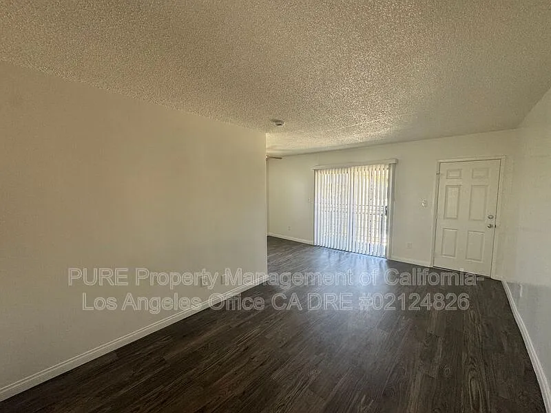 Building Photo - 2620 W 141st Pl #6