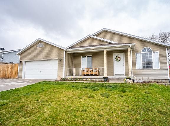 2nd image of 3346 S Katherine Dr