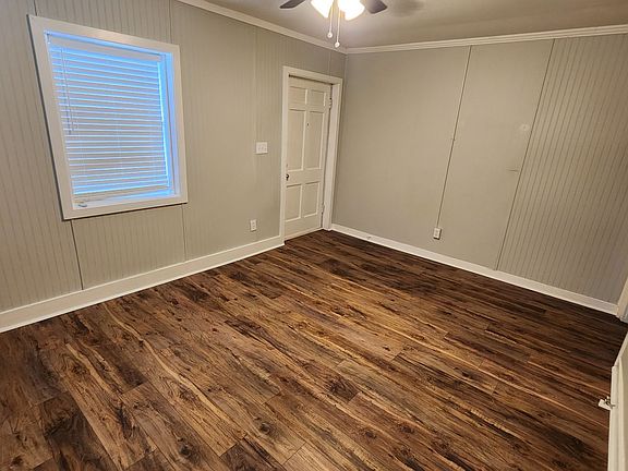3rd image of 3310 Wildwood Dr SE Unit B