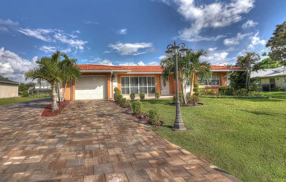 1st image of 143 NE Naranja Ave