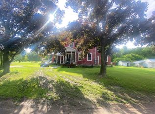 135 Chubb St, Saint Albans Bay, VT 05481