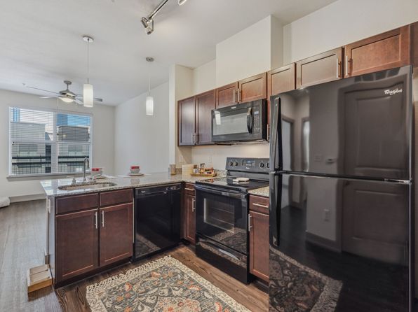 505 E Sheridan Ave APT 1221