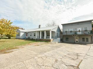 176 Georgia Rd, Franklin, NC 28734
