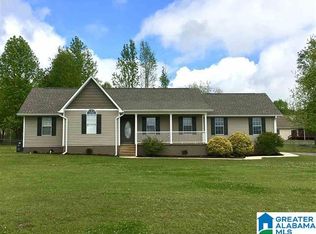 70 Chestnut Ln, Hayden, AL 35079