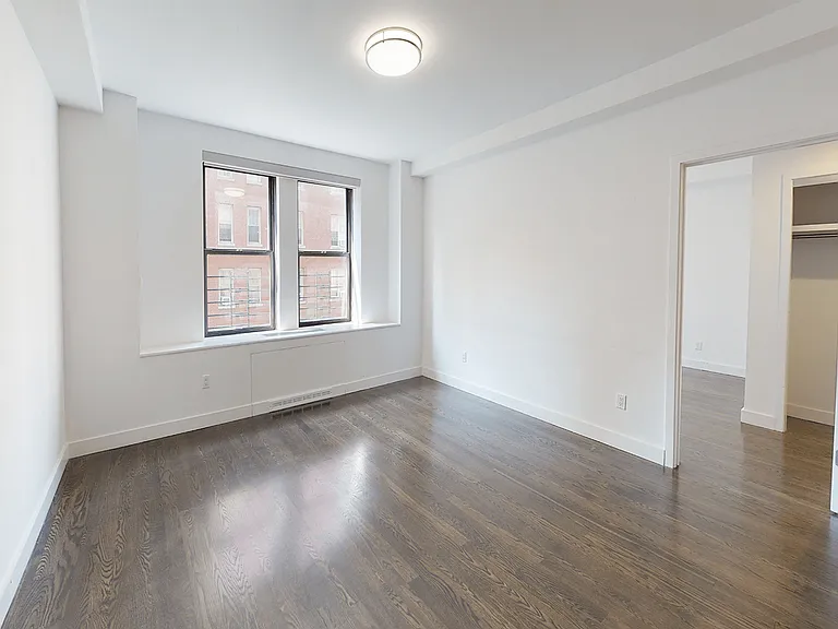 666 W End Ave #6U — Photo 4