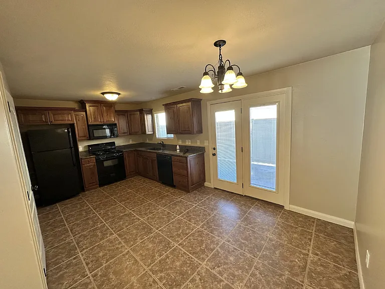 340 W 1425 N #103 — Photo 7
