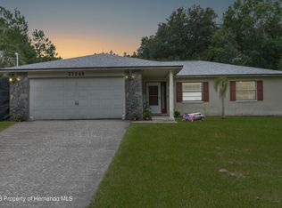 37248 Orange Blossom Ln, Dade City, FL 33525