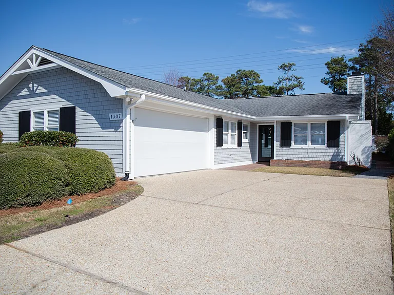 1307 Portside Dr — Photo 27