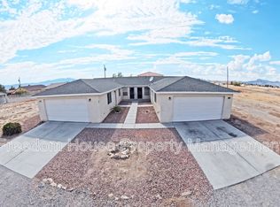 1700 Sycamore Ave APT B, Pahrump, NV 89048