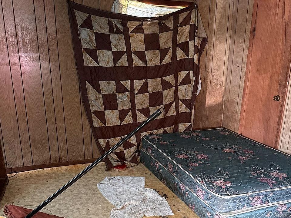 2nd image of 1707 Dixie