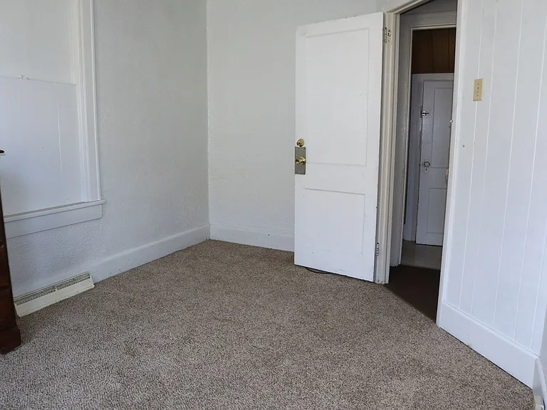 822-1 W Grant St — Photo 6