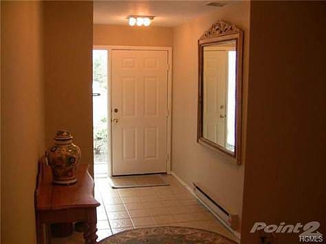 Rockland Real Estate Nanuet Condos For Sale in The Hamlets: Knolls East