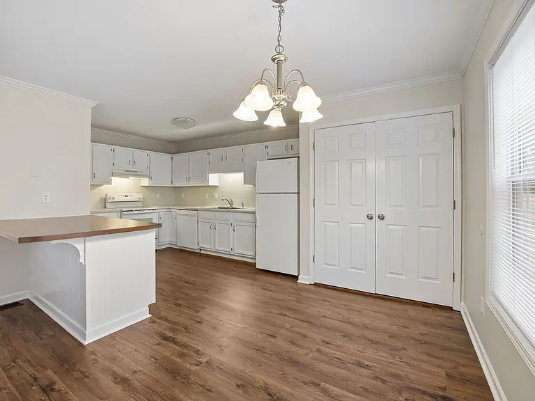 180 Park Place Dr — Photo 8