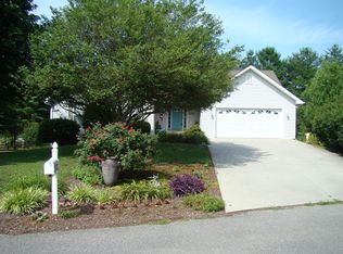 2410 N Pointe Cove Cir, Cookeville, TN 38506