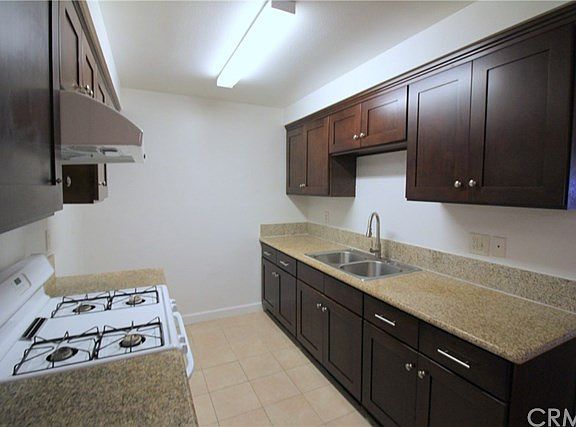 5th image of 1604 S Gladys Ave APT A