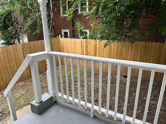 3rd image of 2104 Chelten Ave #1