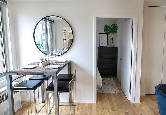 3rd image of 490 2nd Ave APT 2C