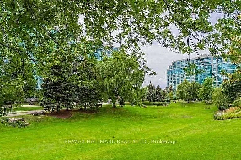 7805 Bayview Ave #1024 — Photo 23
