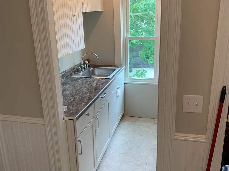 50-52 Crandall St #2 — Photo 10