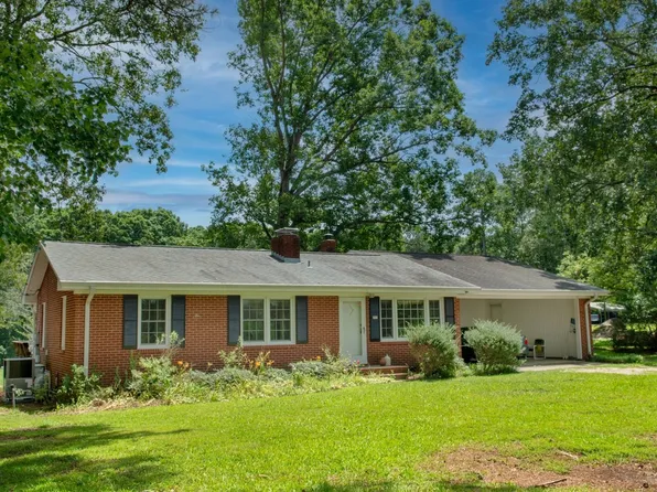 513 S Franklin Dr, Sanford, NC 27330