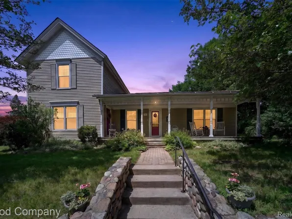 89 S Main St, Clarkston, MI 48346