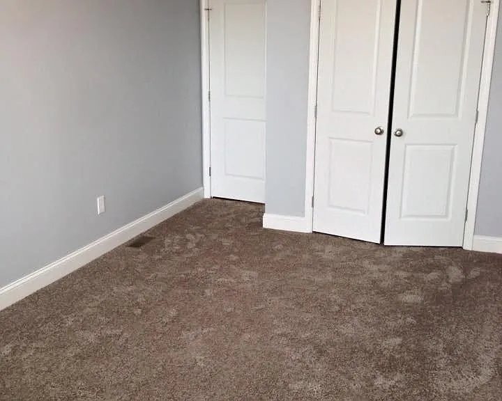 1708 Marshall St — Photo 11
