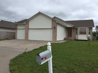 1729 S Justin Cir, Wichita, KS 67207