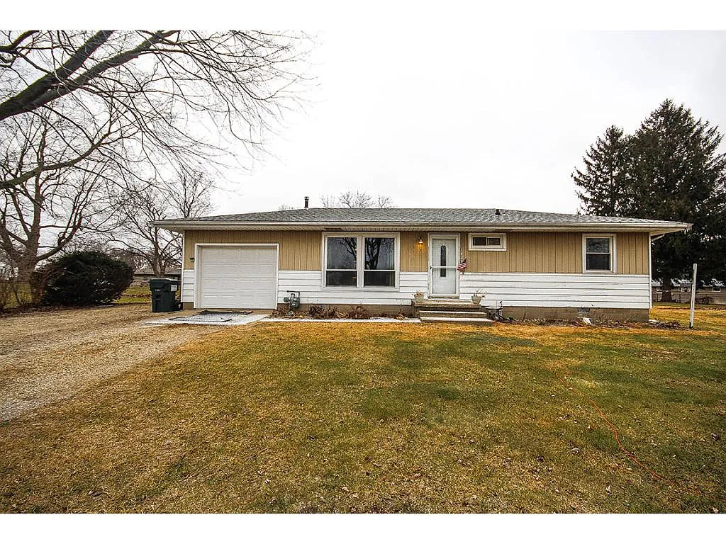 1420 Fair St photo 1