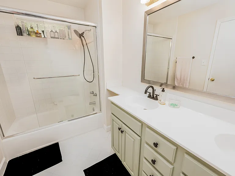 1004 Somerset Ct — Photo 26