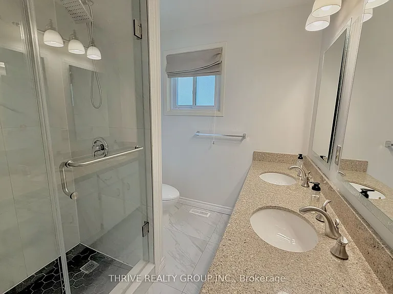 1449 Glenora Dr #UPPER — Photo 13