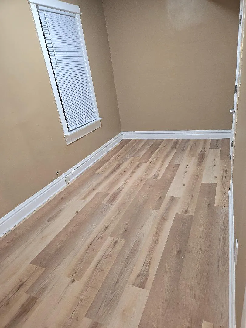 3 bed, 1000 sqft, $1,925 — Photo 4