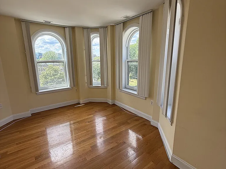 90 Westland Ave #504D — Photo 6
