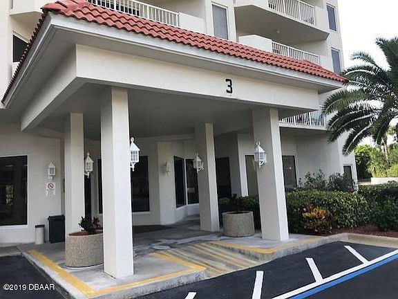 2nd image of 3 Oceans West Blvd APT 4A2