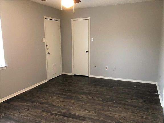 4th image of 3614 Hulen Park Cir