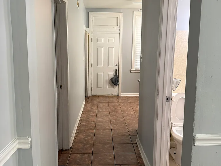 7625 S Green St #2 — Photo 10