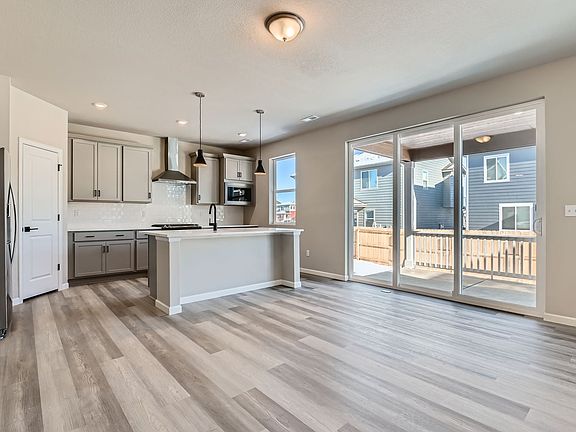 5th image of 16319 Amaryllis Ave
