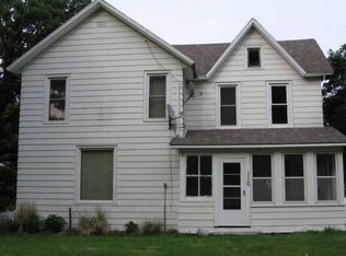 110 Broadway St, Springville, IA 52336