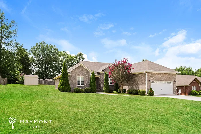 3 bed, 2.0 bath, 1690 sqft, $1,745 — Photo 4
