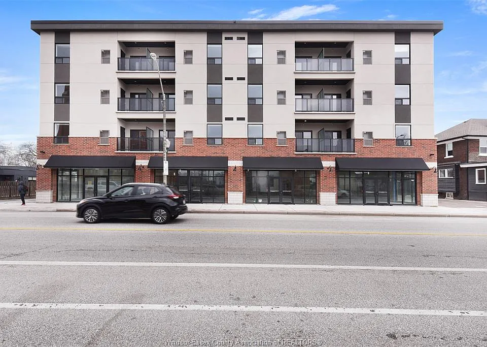 840 Wyandotte St E #407
