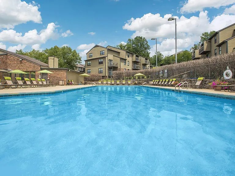 Brighton Valley Apts — Photo 96