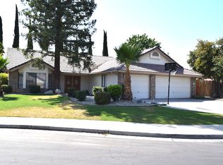 3101 Oak Meadow Ct, Bakersfield, CA 93311