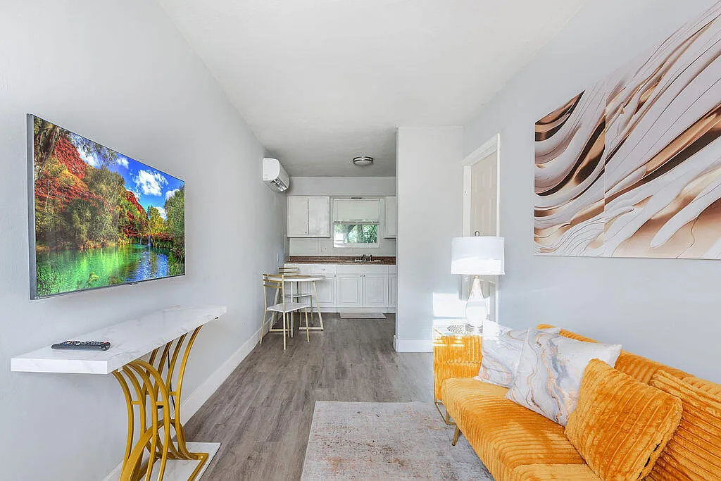 1 bed, 1.0 bath, 524 sqft, $1,425 — Photo 1