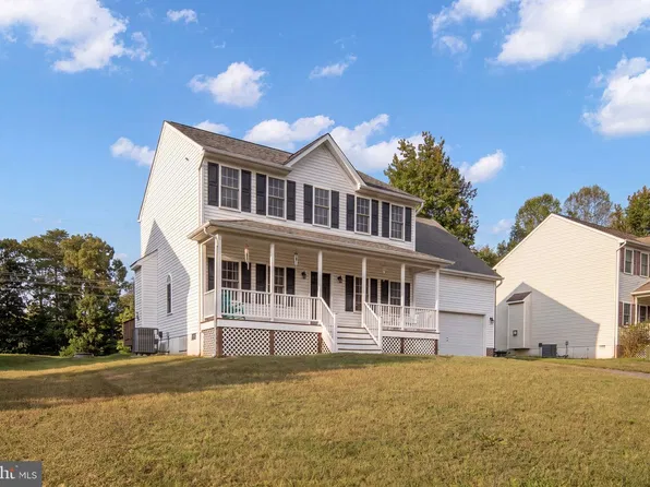 8271 Mamies Pl, King George, VA 22485