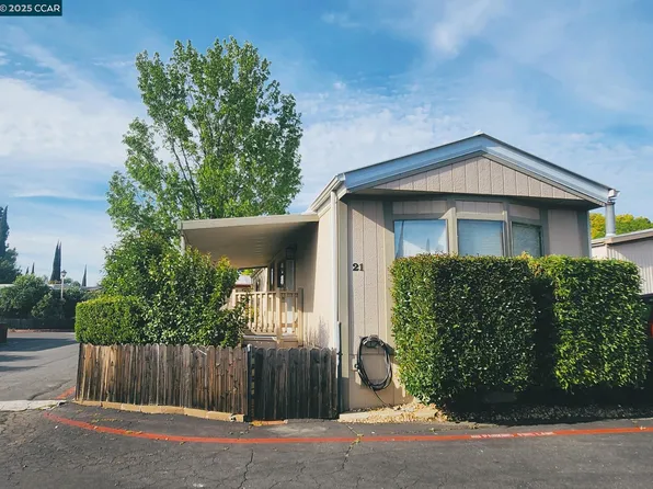 21 Sunset Dr #21, Vacaville, CA 95687