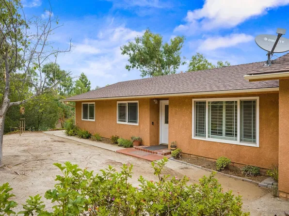 19602 Santee Ln, Valley Center, CA 92082