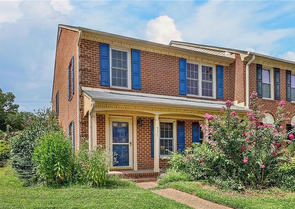 1st image of 957 Colonial Meadows Way